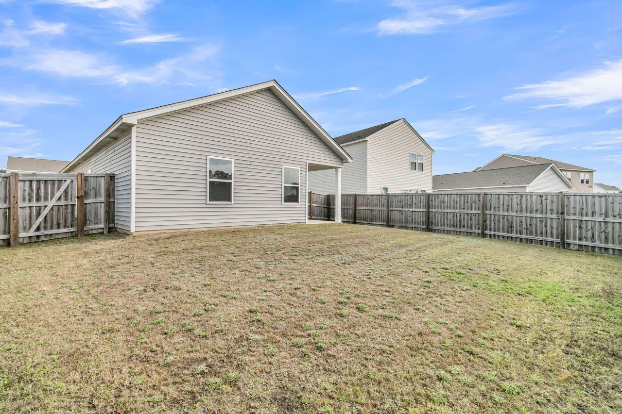 475 Pender Woods Drive Photo 27