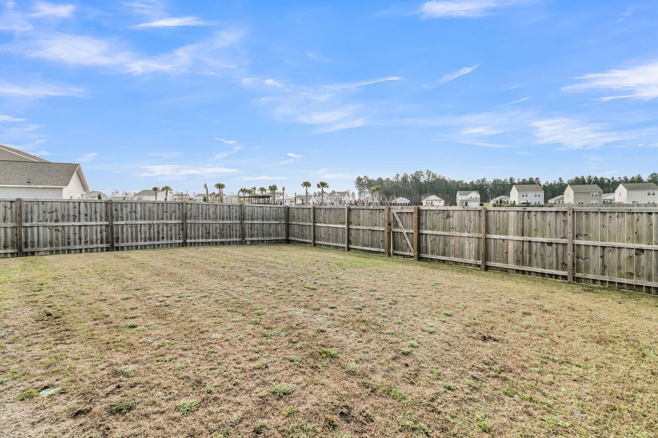 475 Pender Woods Drive Photo 28