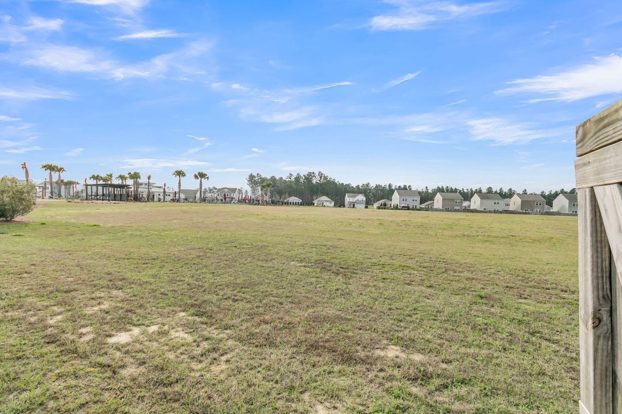 475 Pender Woods Drive Photo 29