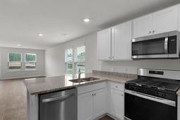 907 Long Bluff Road photo 4