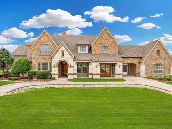 2215 Becky Lane, Cedar Hill, TX 75104