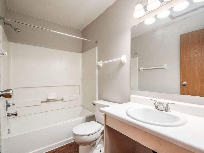 167 Macenroe Drive , Unit 32B, Blacklick, OH 43004 Photo 13