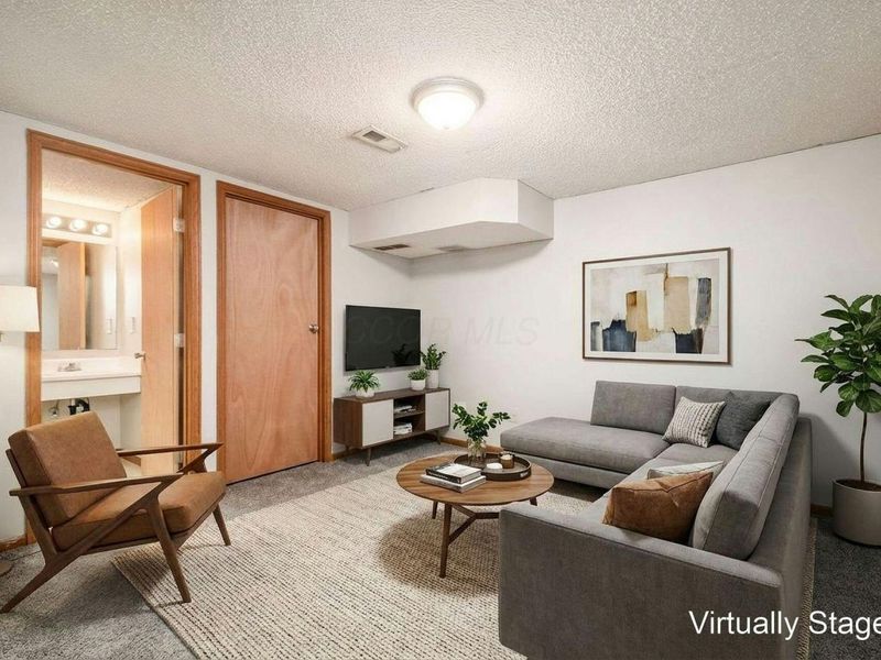 167 Macenroe Drive , Unit 32B, Blacklick, OH 43004 Photo 8