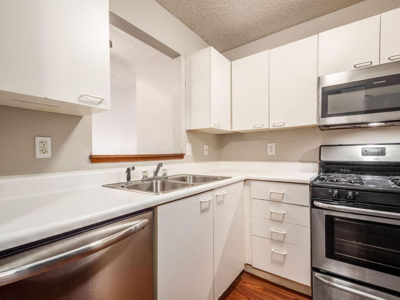 167 Macenroe Drive , Unit 32B, Blacklick, OH 43004 Photo 9