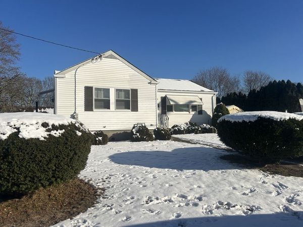260 Lawrence, New Bedford, MA 02745