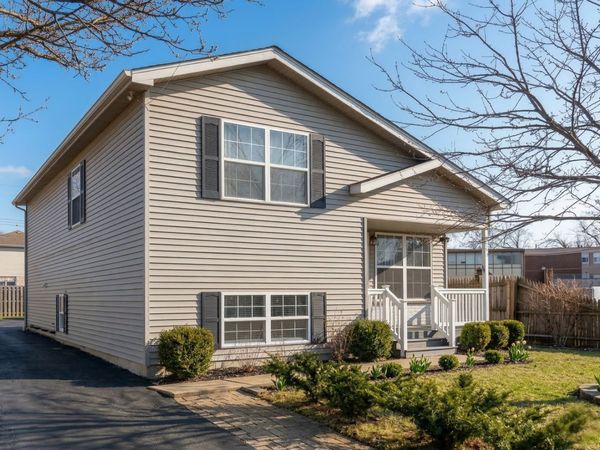 2223 New York Street , Waukegan, IL 60087