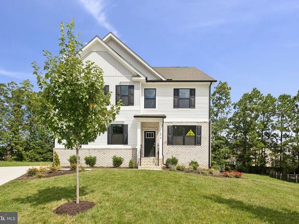54 FAIRFIELD DRIVE , STAUNTON, VA 24401