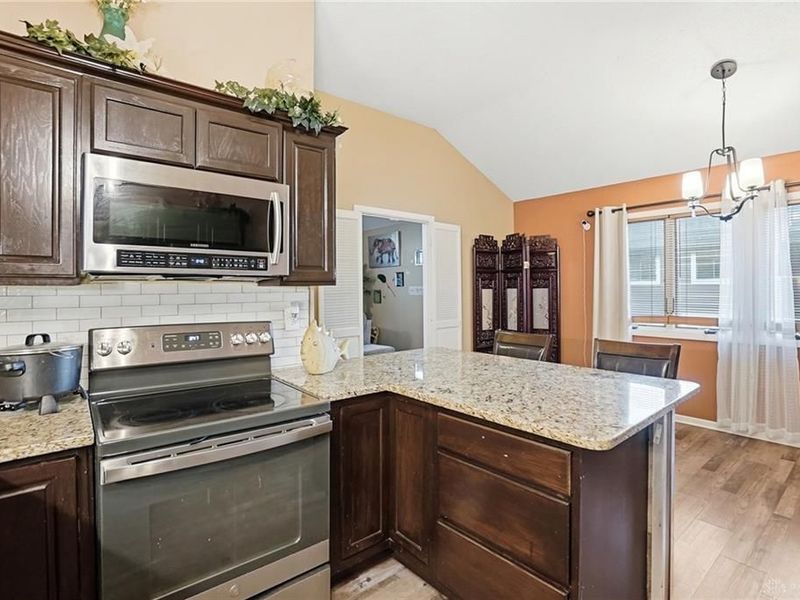 6042 Cinnamon Tree Court, Englewood, OH 45322 Photo 11