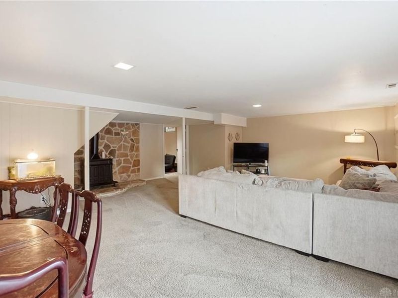 6042 Cinnamon Tree Court, Englewood, OH 45322 Photo 23