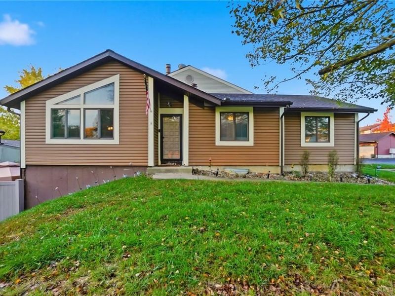 6042 Cinnamon Tree Court, Englewood, OH 45322 Photo 3