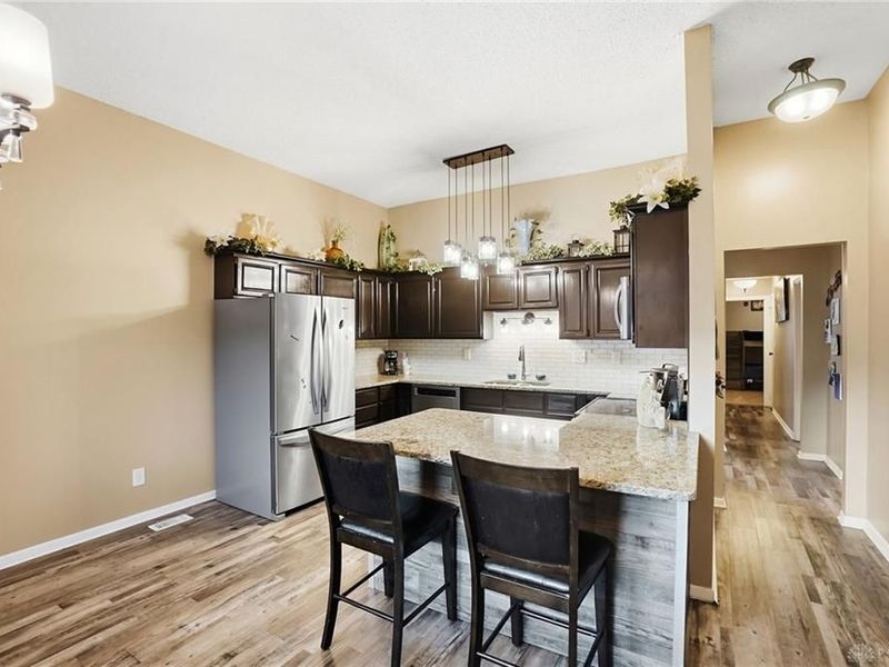 6042 Cinnamon Tree Court, Englewood, OH 45322 Photo 8