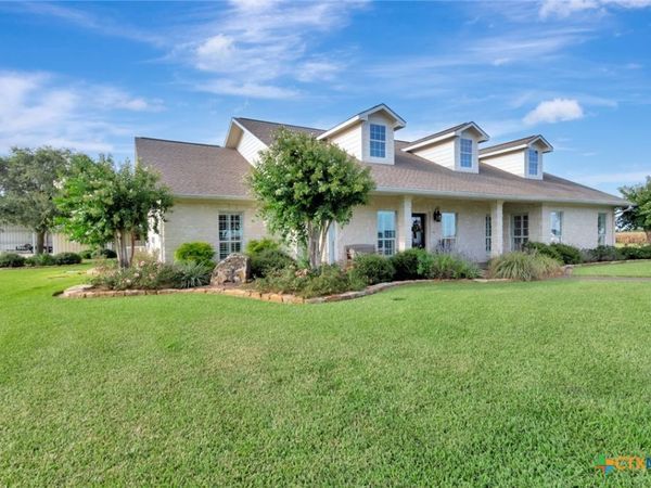 444 County Road 237 , Ganado, TX 77962