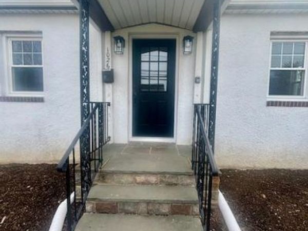 1026 Glen Cove Avenue , Glen Head, NY 11545