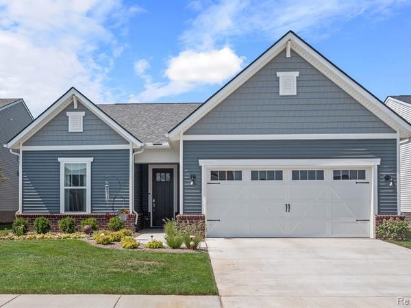 1924 Marigold Way, Milford Twp, MI 48381
