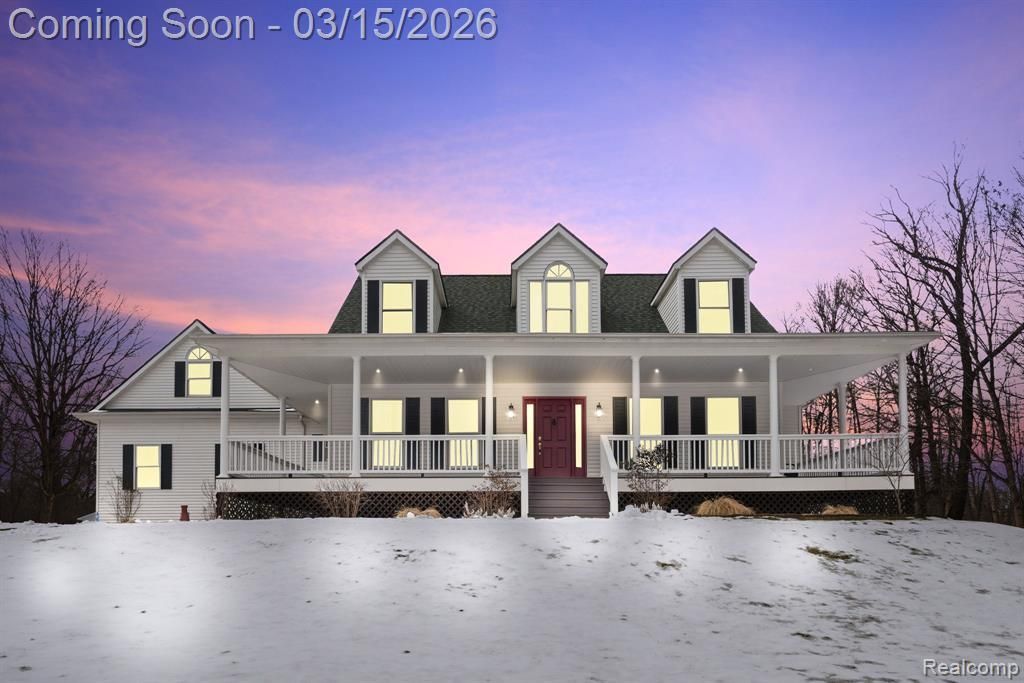 1290 Grace Lane, Milford Township, MI 48380 Main Photo