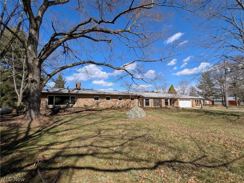 16474 Palmyra Road, Lake Milton, OH 44429 Photo 2