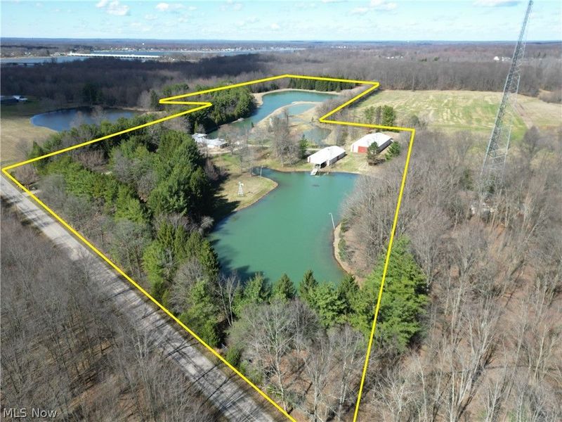 16474 Palmyra Road, Lake Milton, OH 44429 Photo 3