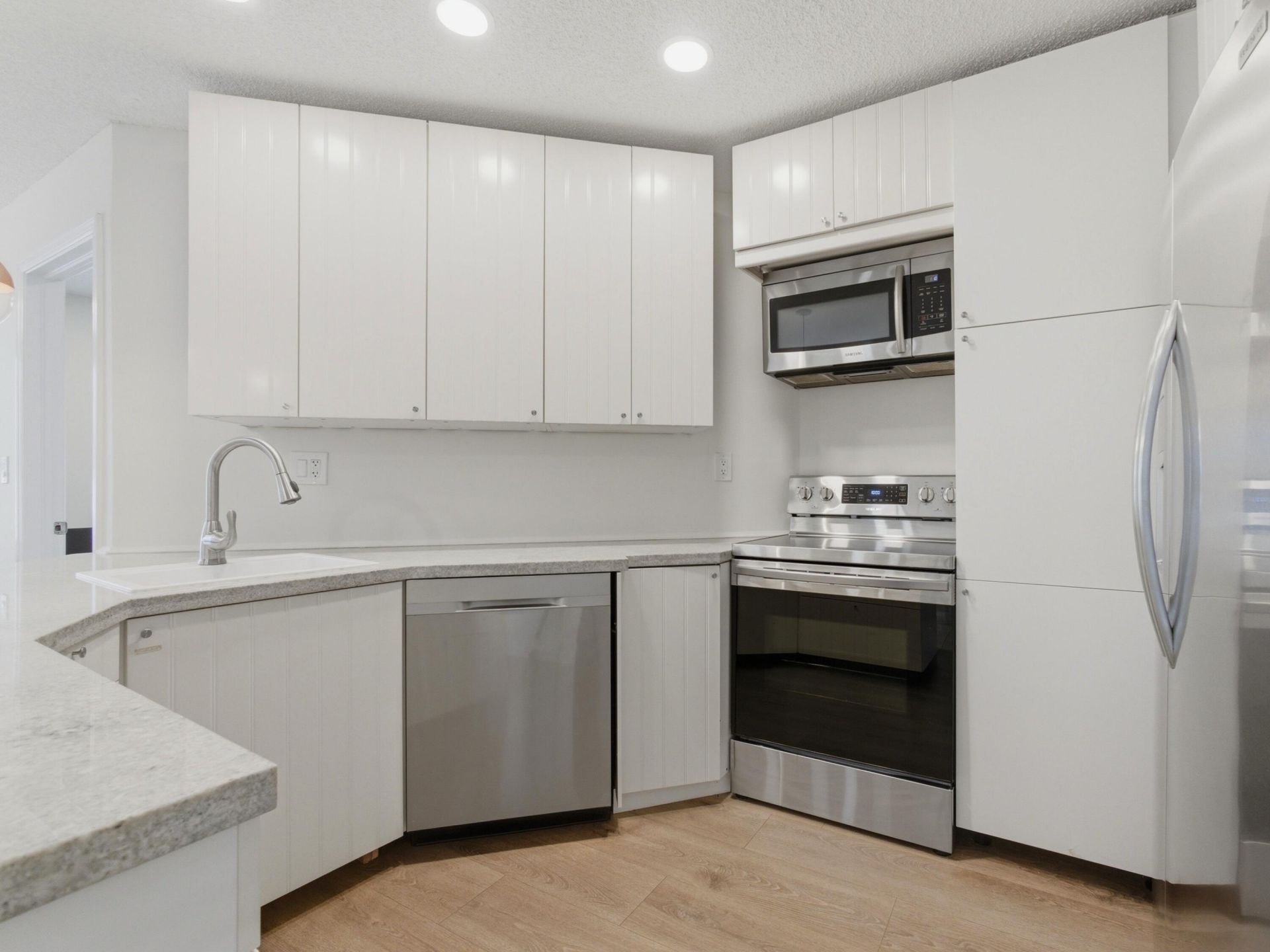 825 Dogwood Drive, Delray Beach, FL 33483 Photo