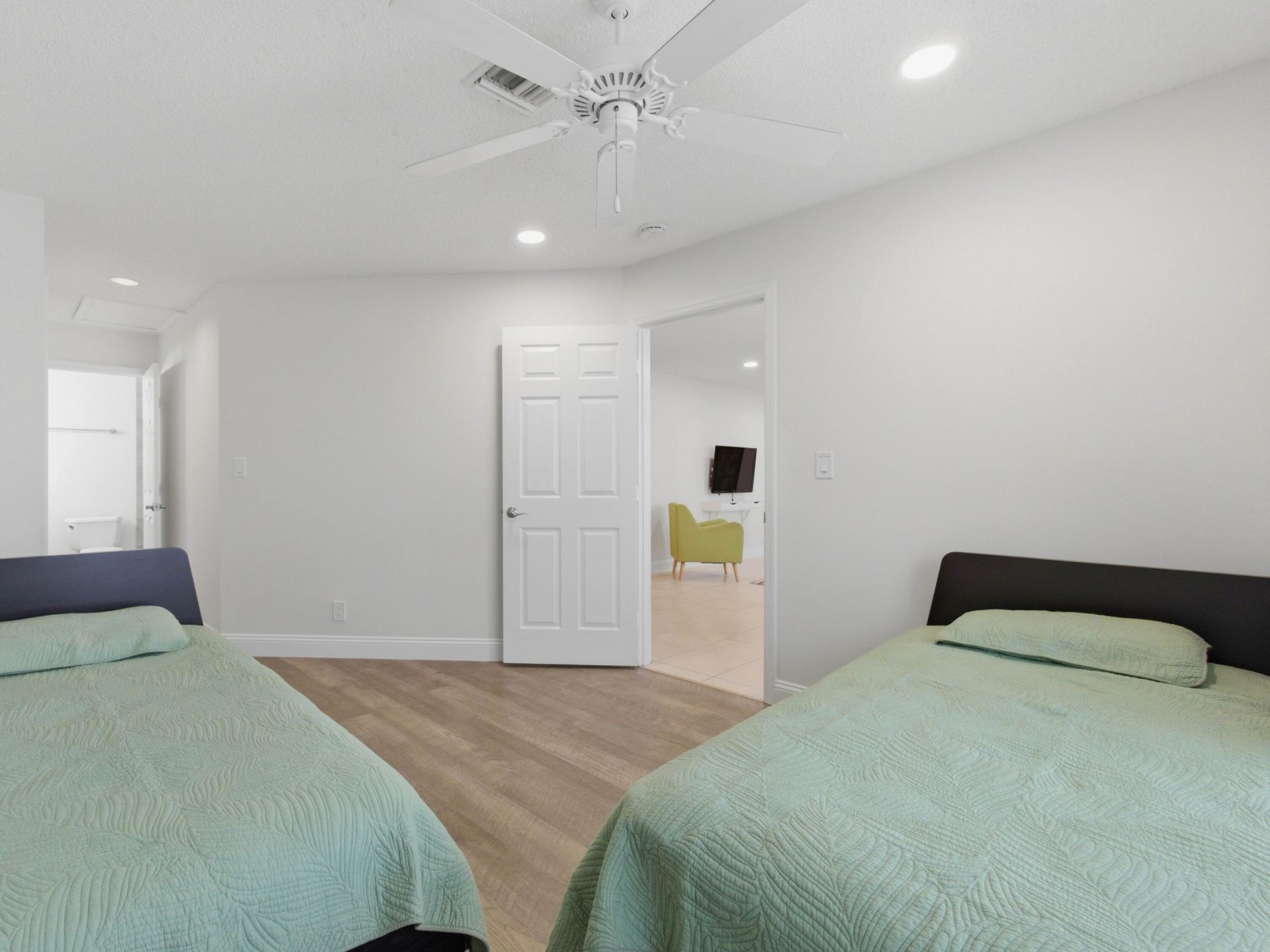 825 Dogwood Drive, Delray Beach, FL 33483 Photo