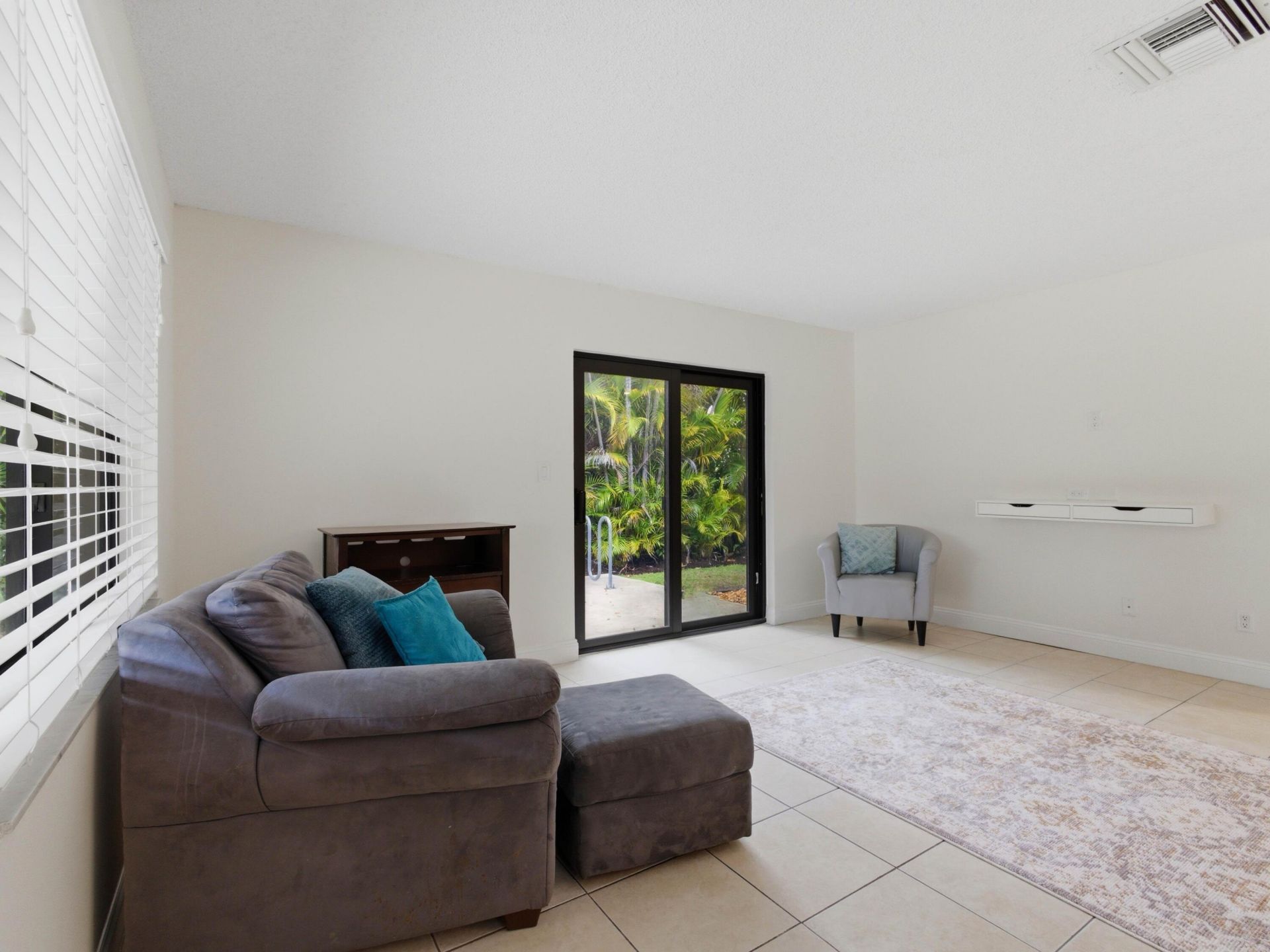 825 Dogwood Drive, Delray Beach, FL 33483 Photo