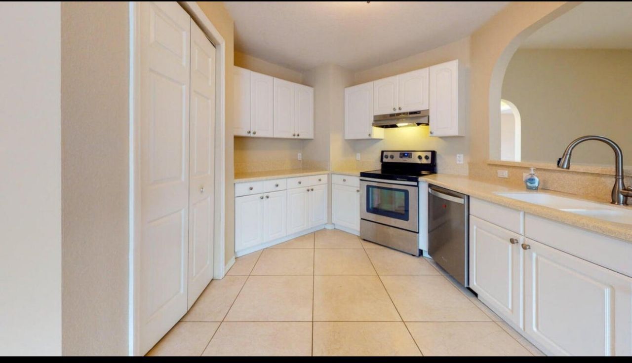 359 SW Duxbury Avenue, Port Saint Lucie, FL 34983 Photo