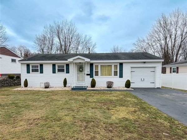 450 Lee Boulevard , Utica, NY 13502