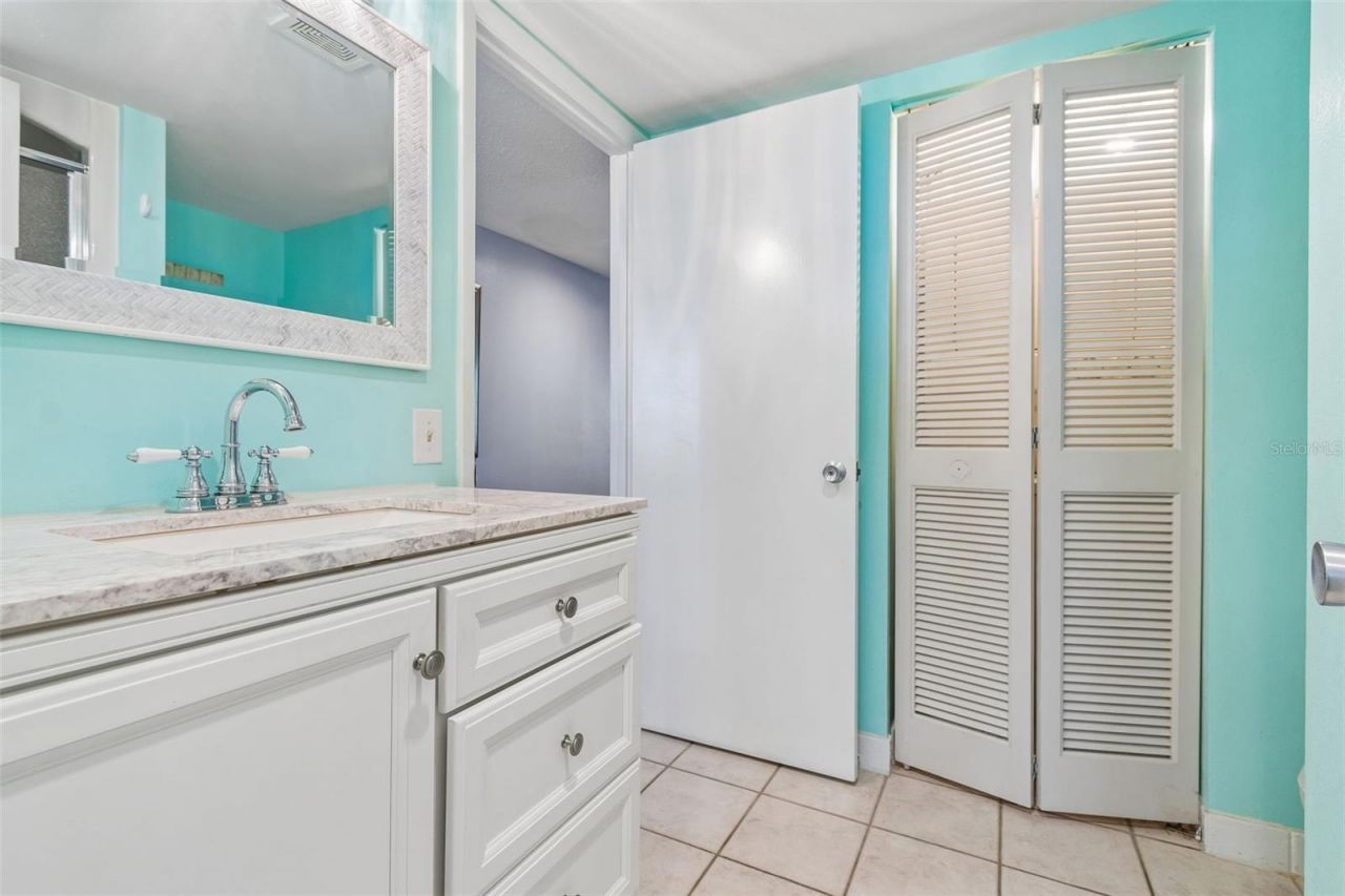 6263 Midnight Pass Road , Unit 301, Sarasota, FL 34242 Photo