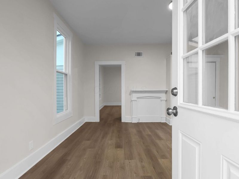 231 N London Street , Mount Sterling, OH 43143 Photo 4