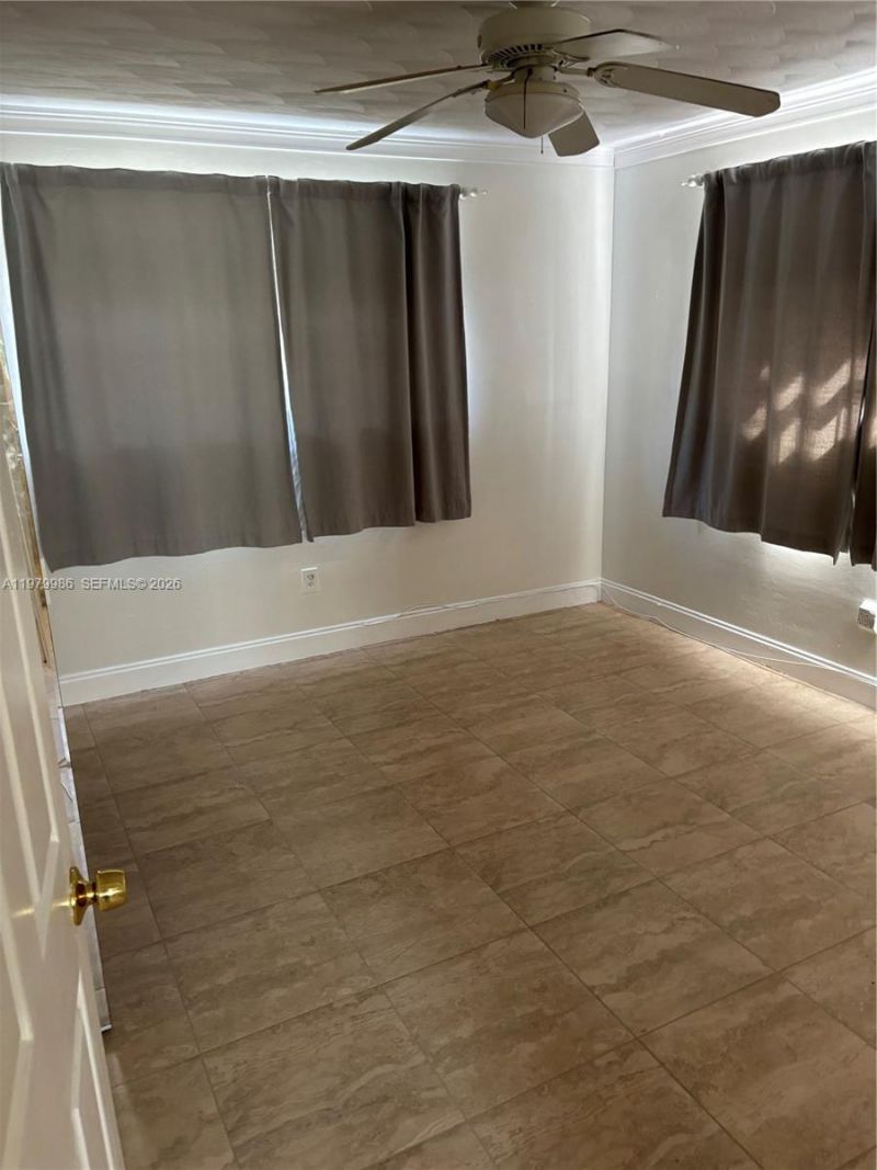 729 NE 2nd Ct , Hallandale Beach, FL 33009 Photo