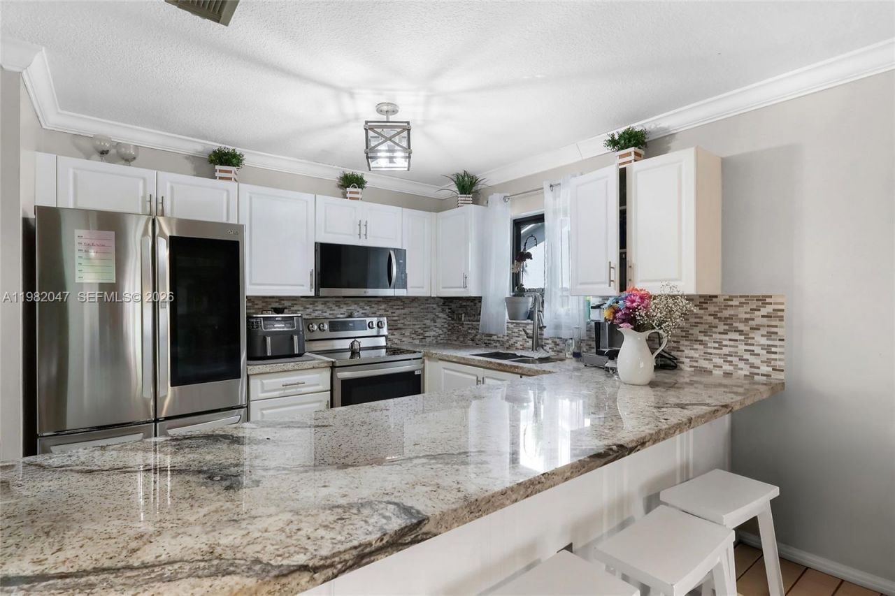 12633 SW 224th St , Miami, FL 33170 Photo