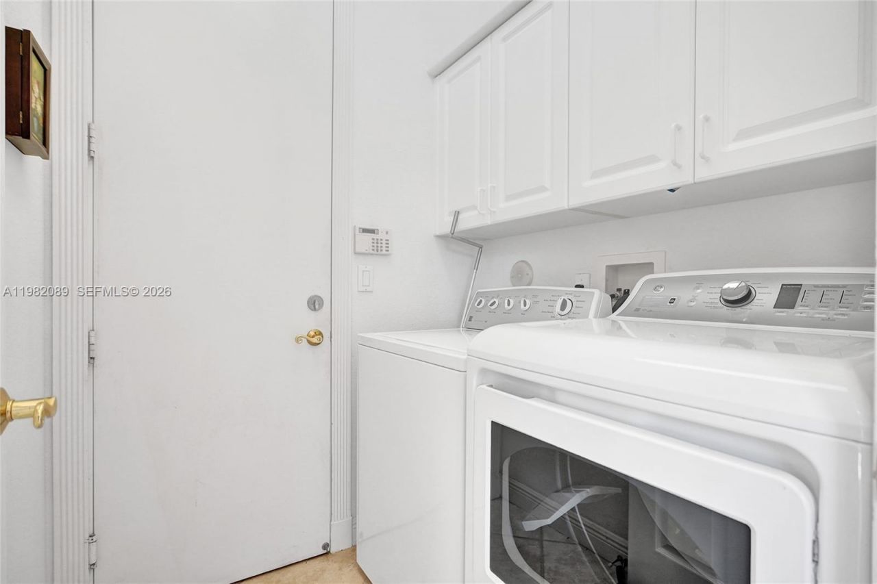 1459 Shoreline Way, Hollywood, FL 33019 Photo