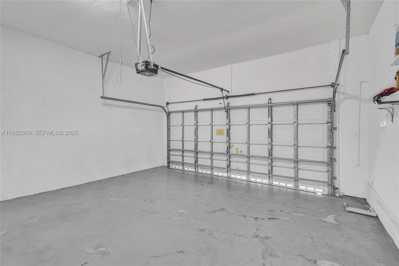 1459 Shoreline Way, Hollywood, FL 33019 Photo