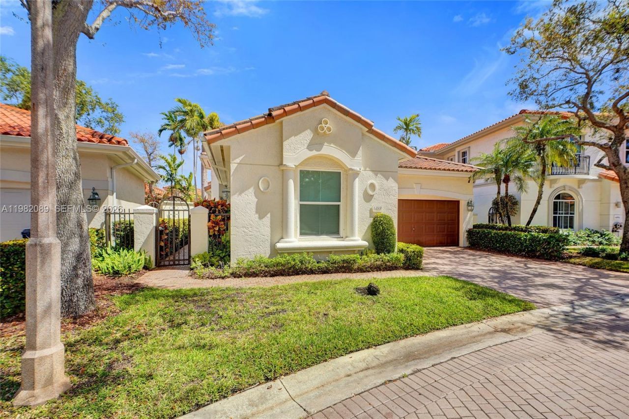 1459 Shoreline Way, Hollywood, FL 33019 Photo