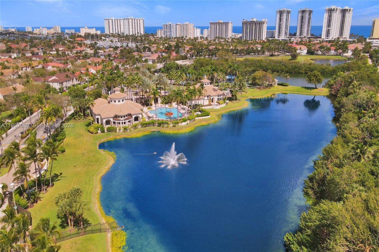 1459 Shoreline Way, Hollywood, FL 33019 Photo