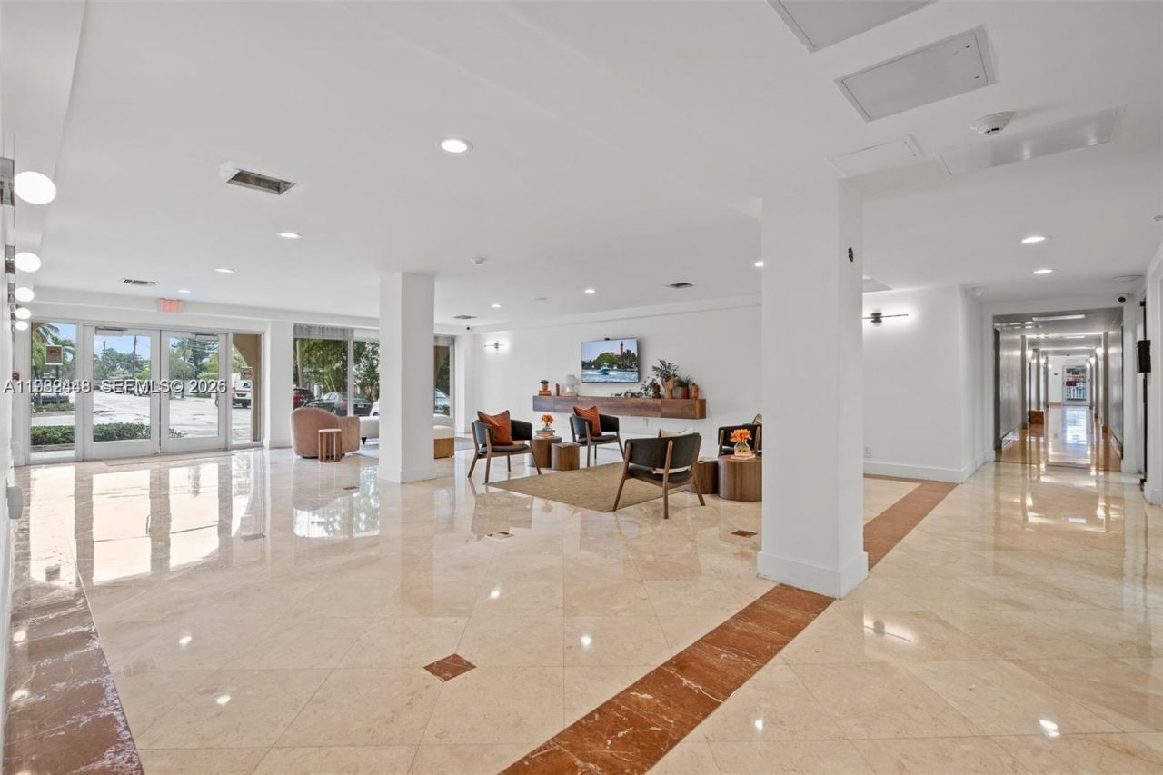 1455 N Treasure Dr, Unit 5E, North Bay Village, FL 33141 Photo