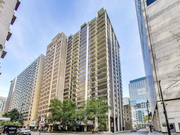 201 E Chestnut Street, Unit 22B, Chicago, IL 60611