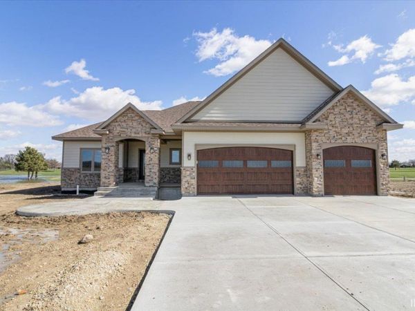 1027 S Huntsville Road, Winchester, IN 47394