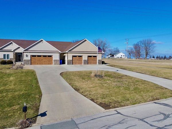 506 E Russell Street, Jefferson, IA 50129