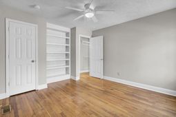 2232 Doris Drive photo 4