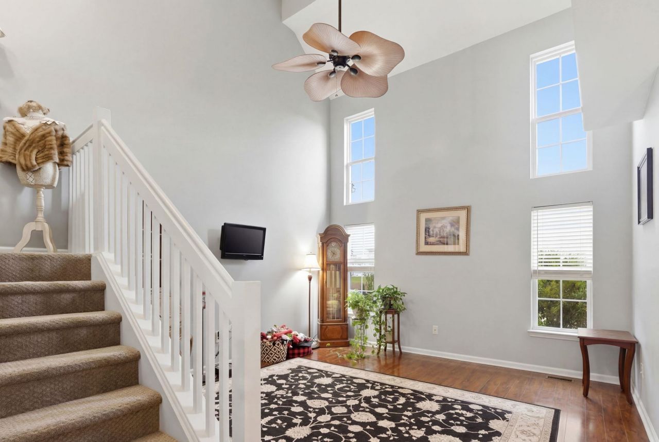 638 Riverward Dr.  Photo 19