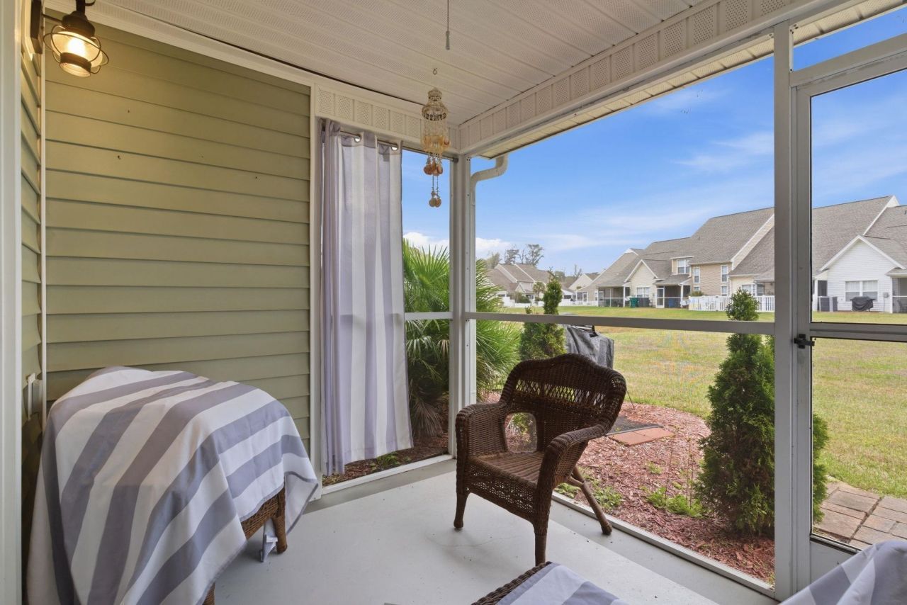 638 Riverward Dr.  Photo 31