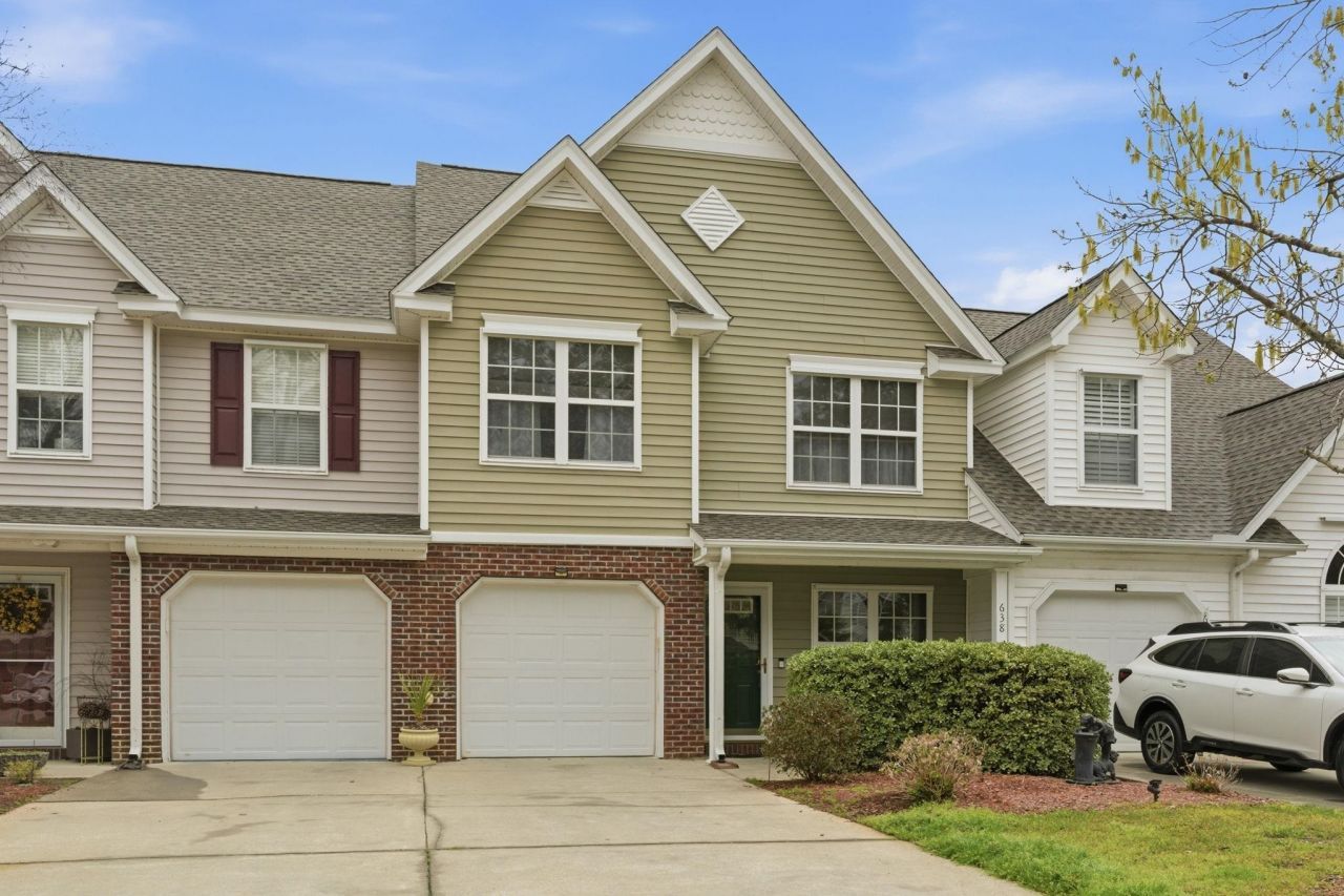 638 Riverward Dr.  Photo 6