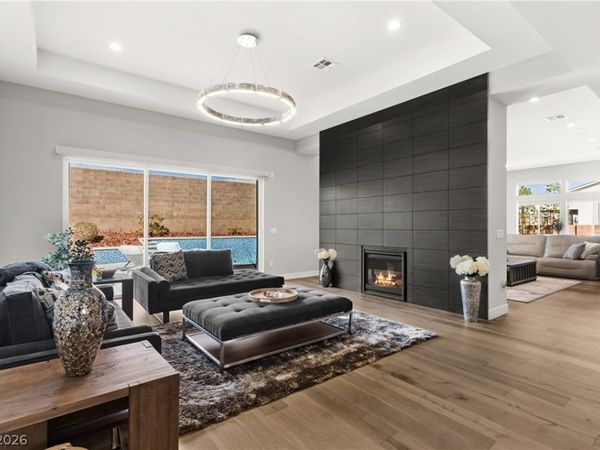 8811 Italian Trotter Court, Las Vegas, NV 89113