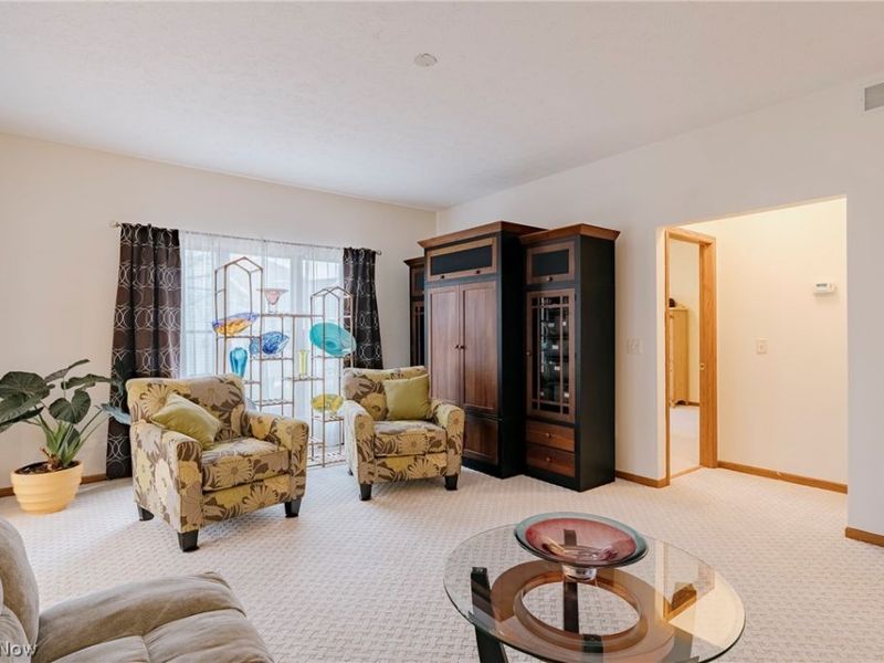 133 Gleneagle Drive, Elyria, OH 44035 Photo 7