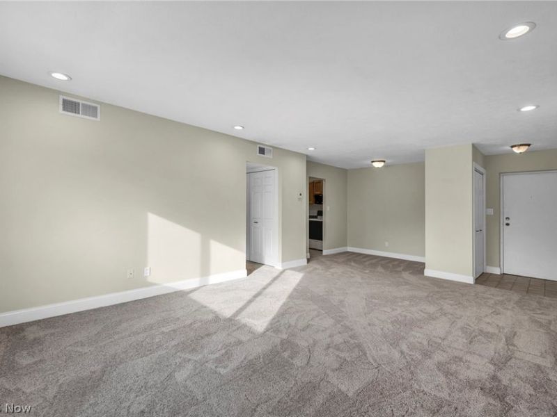 20333 Detroit Road, Rocky River, OH 44116 Photo 2