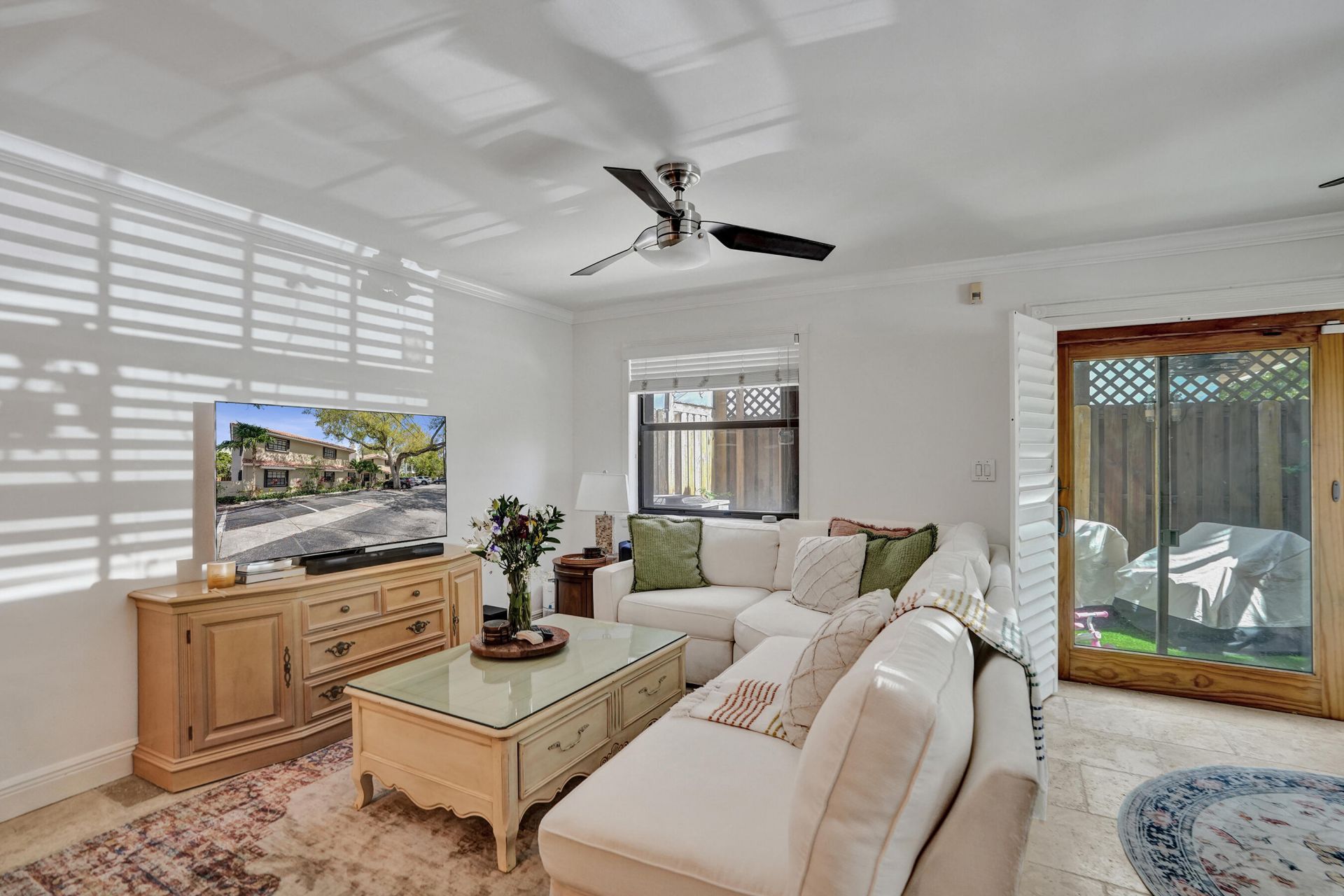 905 SE 12th Court, Unit 16, Fort Lauderdale, FL 33316 Photo