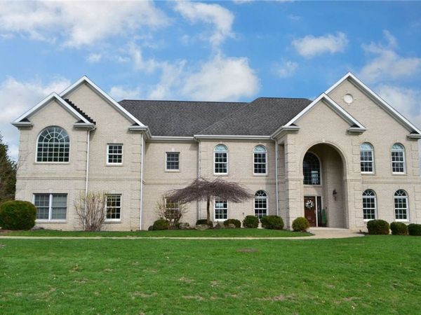 711 Parkview Dr., Gibsonia, PA 15044