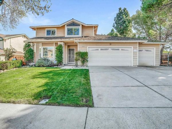 2833 Bellflower Dr, Antioch, CA 94531