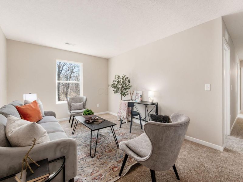 352 Postle Boulevard , Columbus, OH 43228 Photo 12