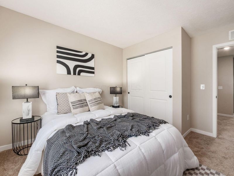 352 Postle Boulevard , Columbus, OH 43228 Photo 24